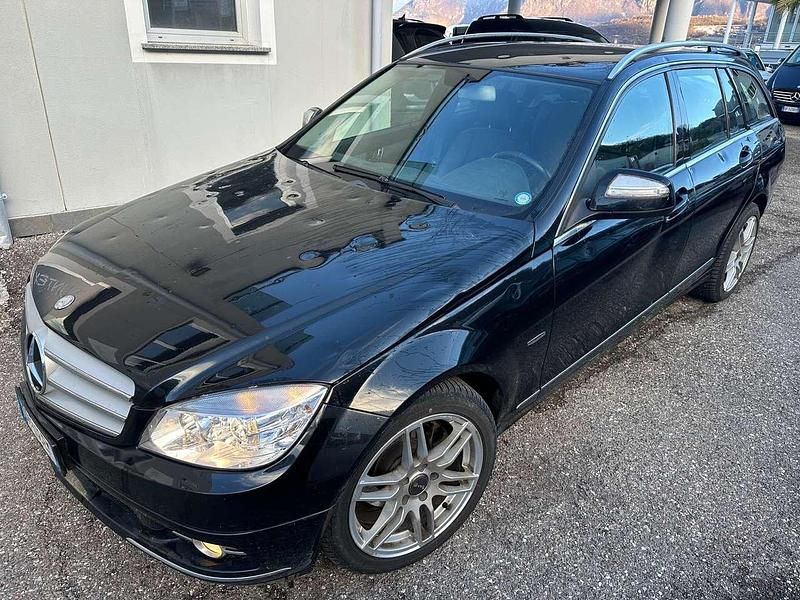 Usata Mercedes C220 Avantgarde 170 CV (125 kW) 2008 Obsidianschwarz  metalliclack Station wagon