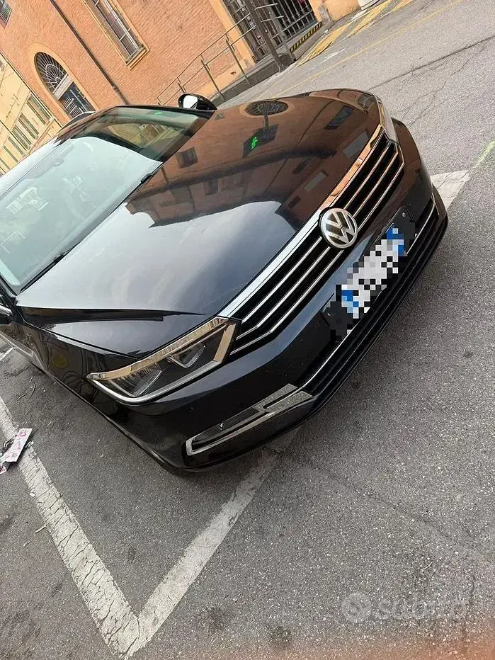 Usata VW Passat 150 CV (110 kW) 2015 Nero Station wagon