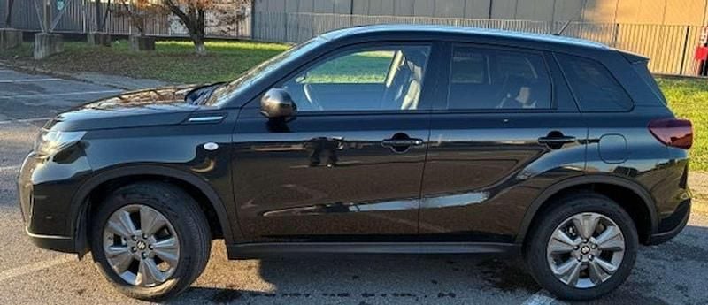 Usata Suzuki Vitara Cool 129 CV (94 kW) 2024 Nero SUV