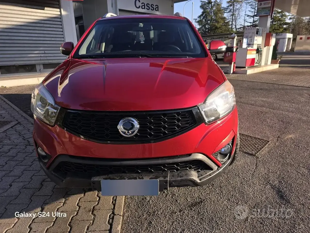 Usata SsangYong Korando 178 CV (130 kW) 2014 Rosso SUV