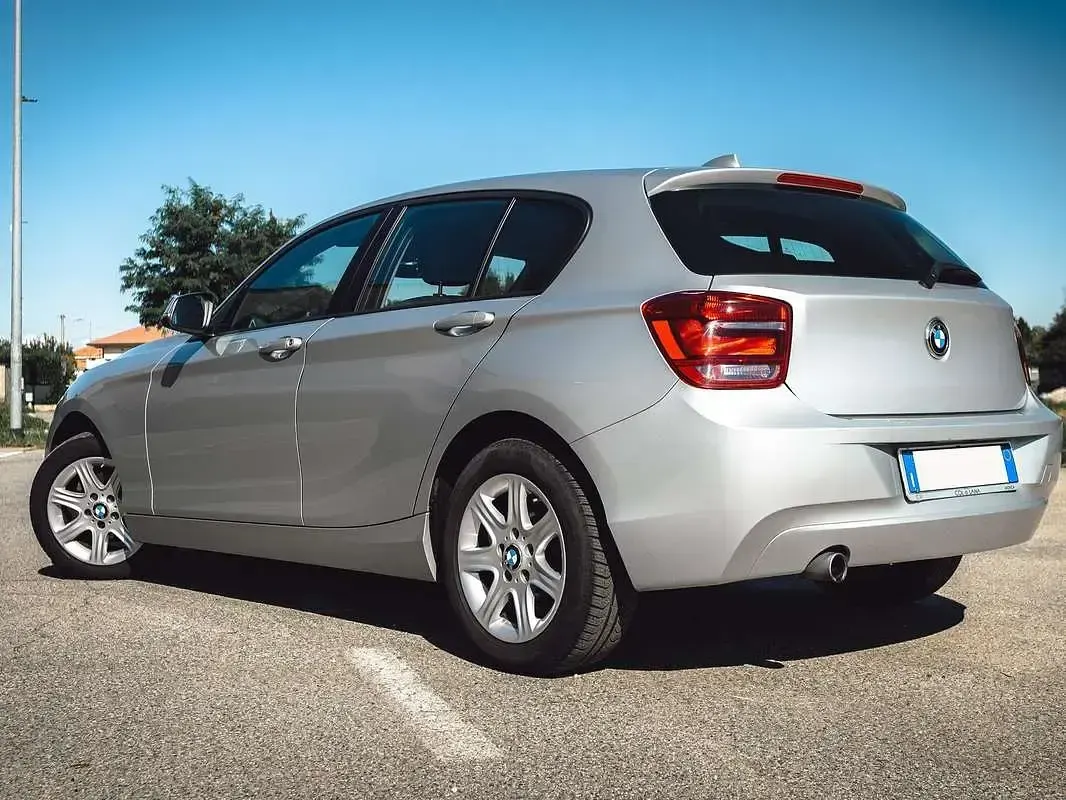 Usata BMW 116 116 CV (85 kW) 2014 Argento Utilitaria