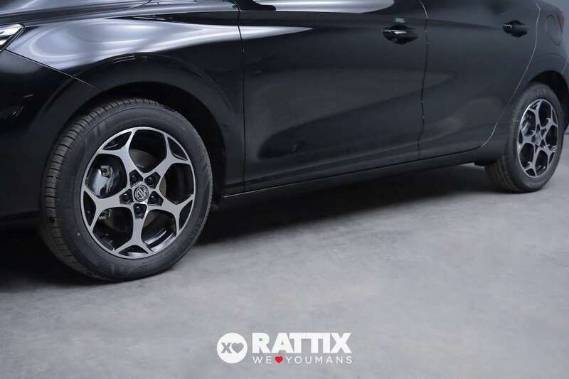 Nuova MG MG3 Luxury 102 CV (75 kW) 2025 Nero Utilitaria