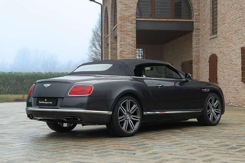 Usata Bentley Continental GT Convertible 640 CV (470 kW) 2017 Grigio Cabrio