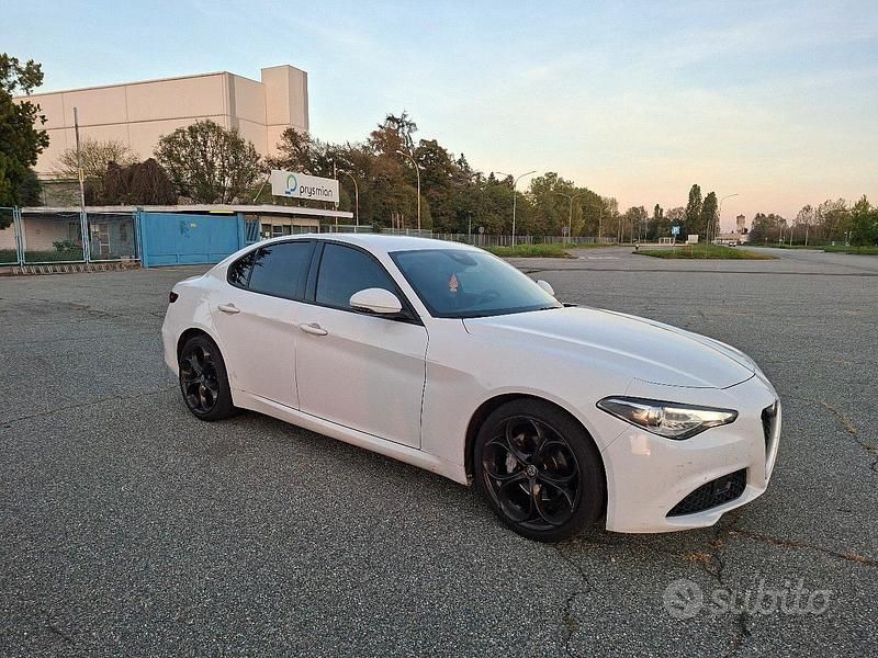 Usata Alfa Romeo Giulia 150 CV (110 kW) 2018 Berlina