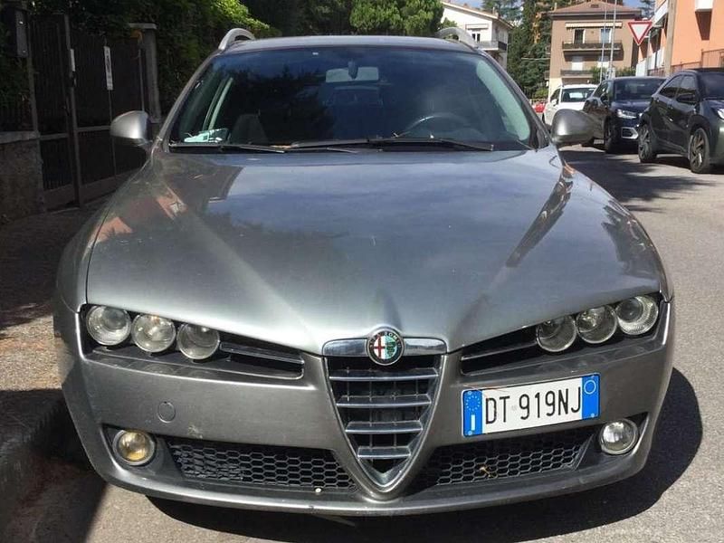 Usata Alfa Romeo 159 Ti 150 CV (110 kW) 2009 Grigio Station wagon