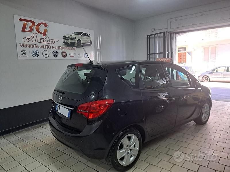 Usata Opel Meriva 119 CV (87 kW) 2015 Nero Monovolume