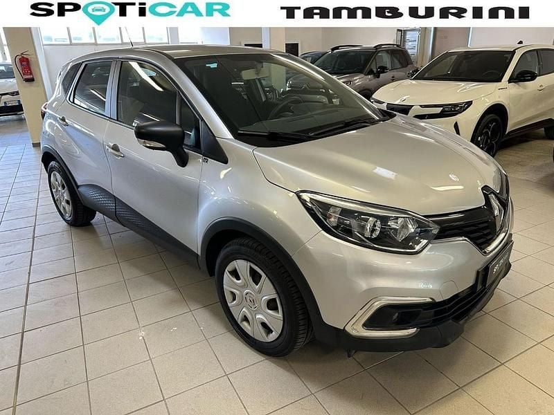 Argento Usata 2019 Renault Captur Life SUV | 12.000 € (Super prezzo) - Immagine 1/4