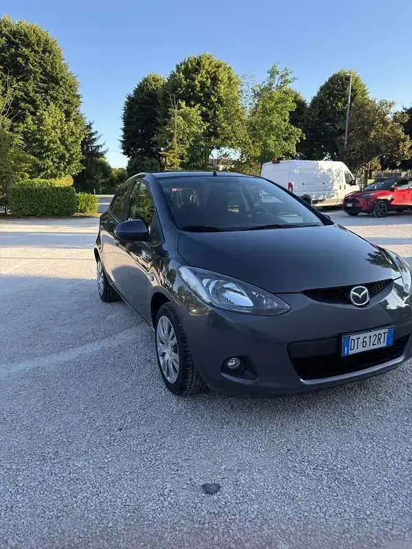 Usata Mazda 2 75 CV (55 kW) 2009 Utilitaria