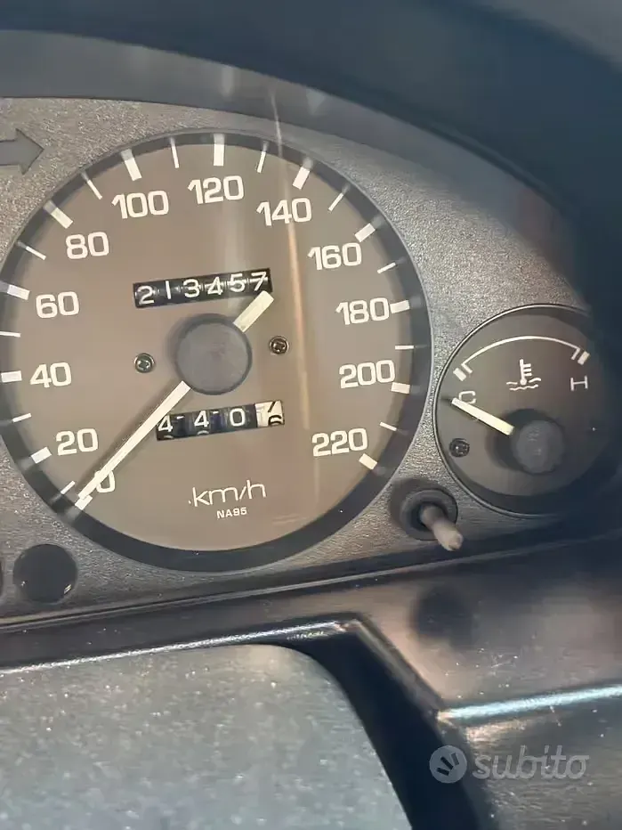Usata Mazda MX5 90 CV (66 kW) 1996 Bluazzurro Cabrio