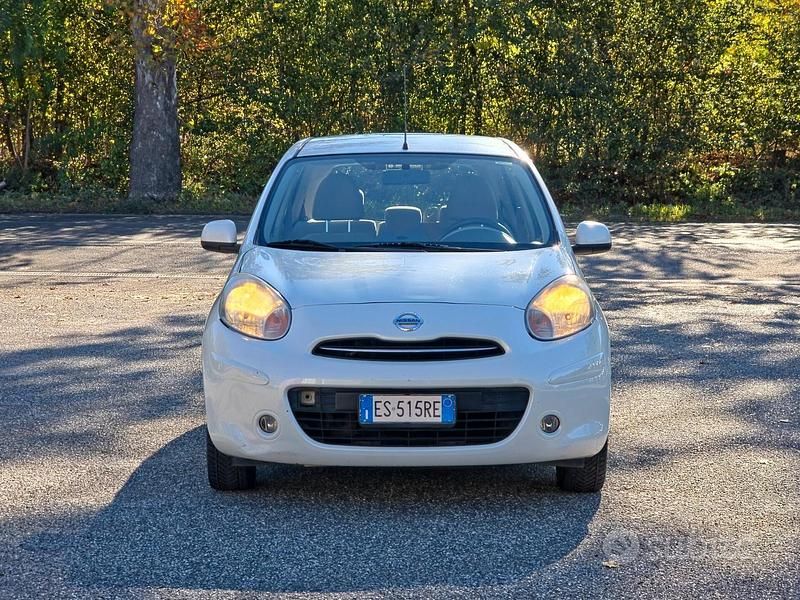 Usata Nissan Micra Tekna 80 CV (58 kW) 2013 Bianco Utilitaria