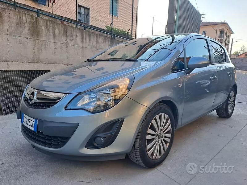 Usata Opel Corsa 86 CV (63 kW) 2015 Grigio Utilitaria