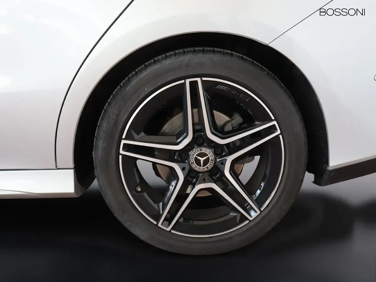 Usata Mercedes CLA200 Premium 150 CV (110 kW) 2023 Argento Coupé