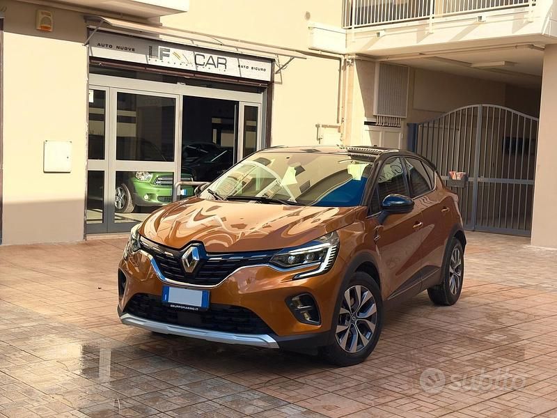Marrone Usata 2020 Renault Captur Initiale Paris SUV | 15.800 € (Buon prezzo) - Immagine 1/4