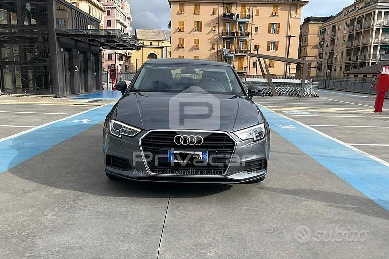 Usata Audi A3 Business 150 CV (110 kW) 2019 Grigio Berlina