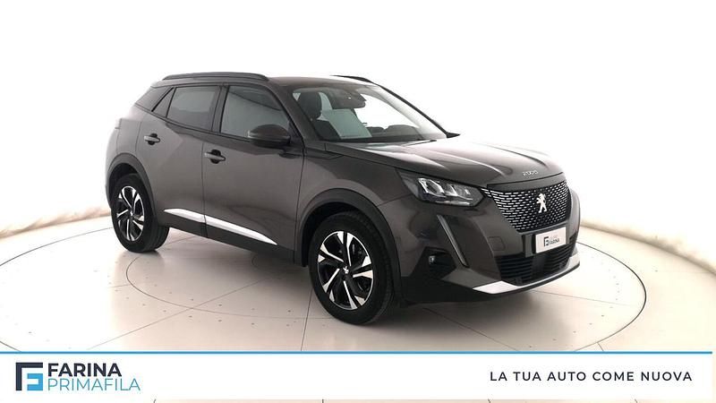 Usata Peugeot 2008 Allure 130 CV (95 kW) 2020 Grigio scuro SUV