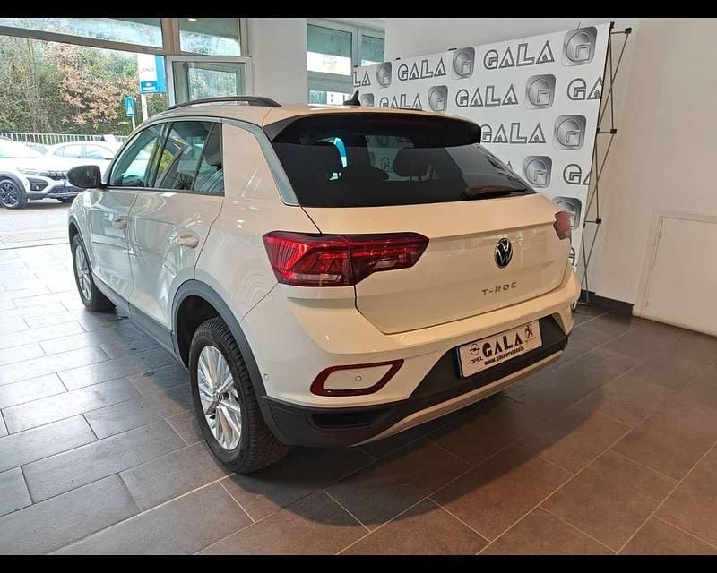 Usata VW T-Roc Life 116 CV (85 kW) 2022 Bianco SUV