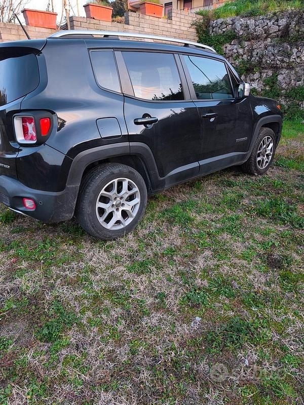 Usata Jeep Renegade Limited 120 CV (88 kW) 2015 SUV