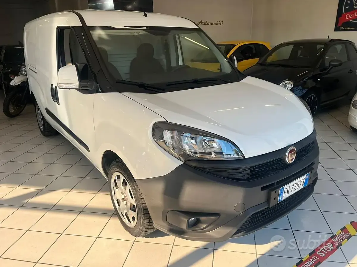 Occasion Fiat Doblò Lounge 120 ch (88 kW) 2019 Blanc Monospace