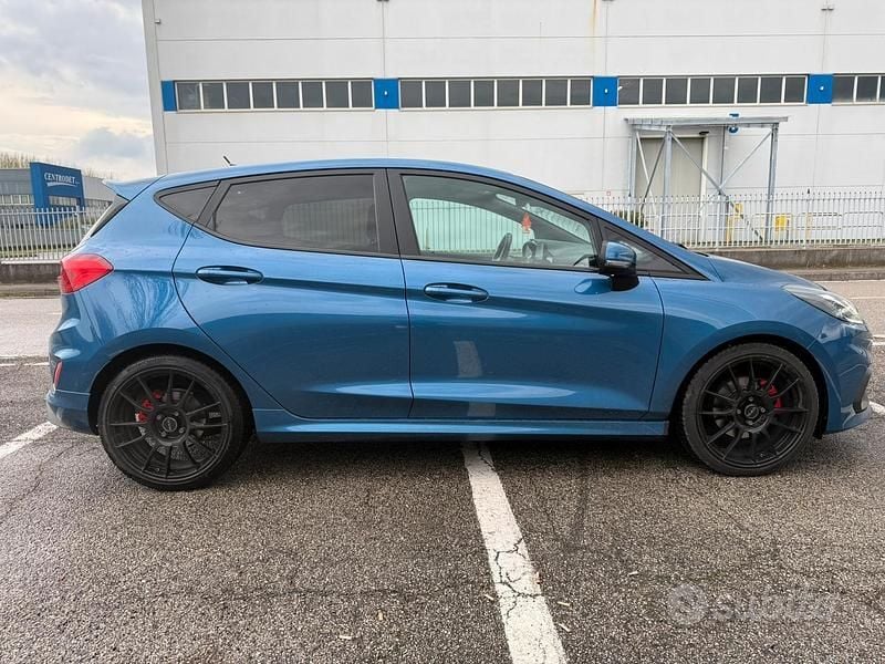 Usata Ford Fiesta ST 200 CV (147 kW) 2018 Blu Utilitaria