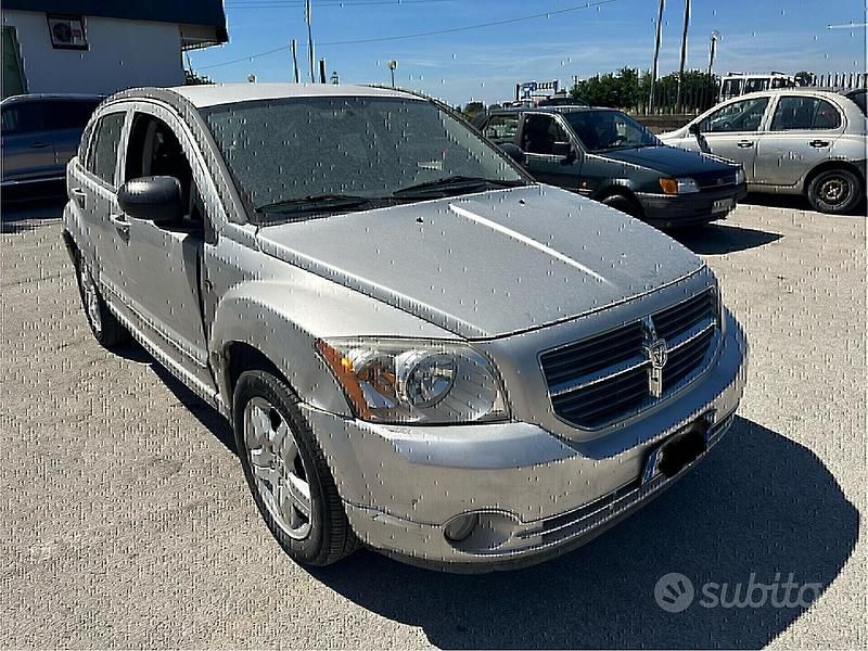 Usata Dodge Caliber 140 CV (102 kW) 2008 Grigio Utilitaria