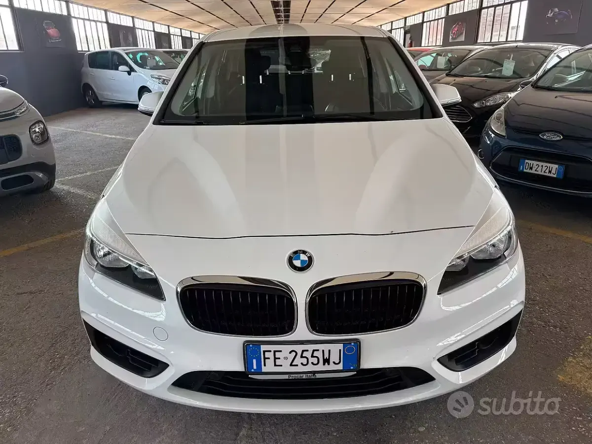 Usata BMW 214 Active Tourer Advantage 95 CV (69 kW) 2016 Bianco Monovolume