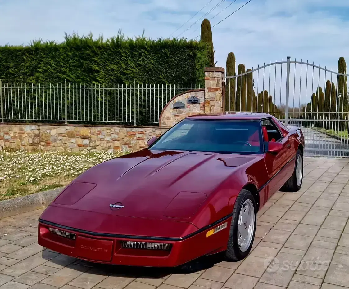 Usata Chevrolet Corvette C4 245 CV (180 kW) 1987 Rosso Cabrio