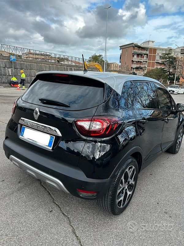 Usata Renault Captur 90 CV (66 kW) 2018 Nero SUV