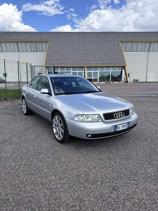 Usata Audi A4 179 CV (131 kW) 1999 Berlina