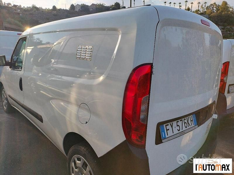 Usata Fiat Doblò 120 CV (88 kW) 2019 Monovolume