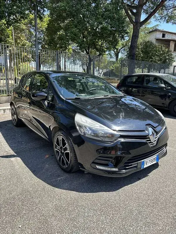 Occasion Renault Clio IV 73 PK (53 kW) 2017 Sedan