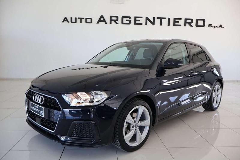 Blu firmamento Usata 2020 Audi A1 Admired Tre volumi | 18.900 € (Super prezzo) - Immagine 1/4