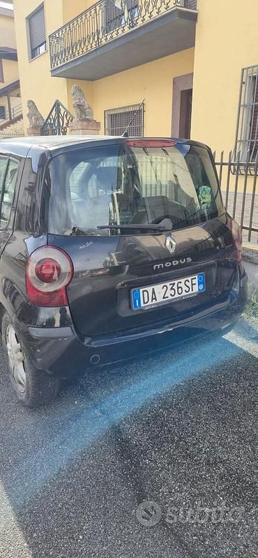 Usata Renault Modus 86 CV (63 kW) 2006 Nero Monovolume
