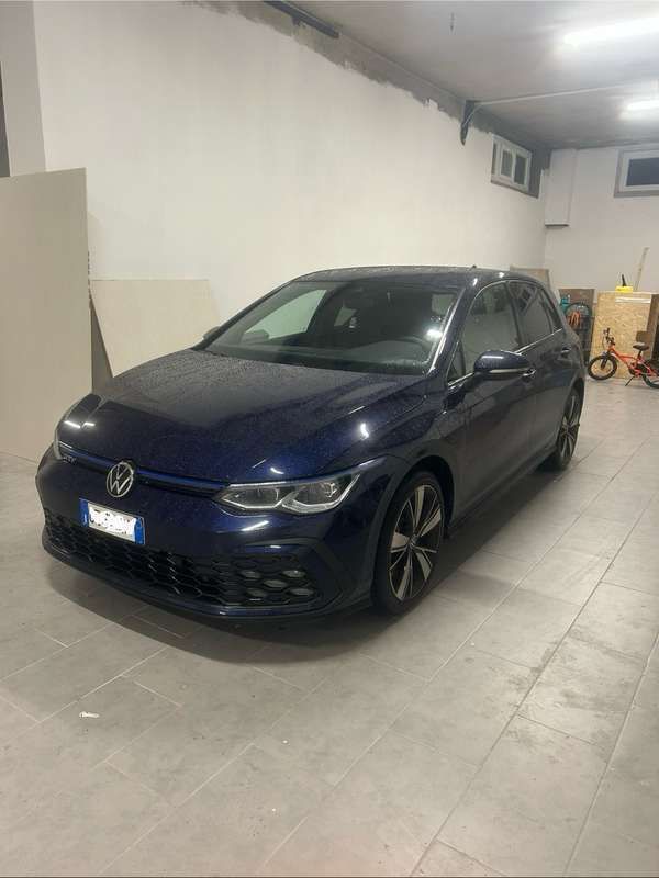 Usata 2021 VW Golf VIII GTE Tre volumi | 28.000 € (Molto cara) - Immagine 1/4