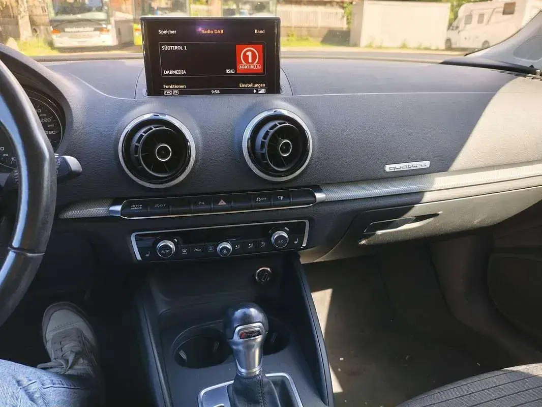 Usata Audi A3 Attraction 184 CV (135 kW) 2016 Grigio Berlina