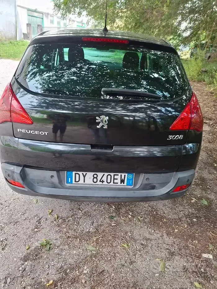 Usata Peugeot 3008 109 CV (80 kW) 2009 Nero Station wagon
