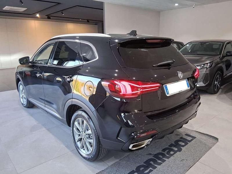 Usata MG HS Luxury 162 CV (119 kW) 2024 Nero SUV