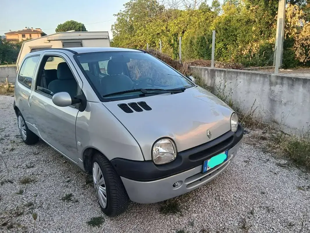 Usata Renault Twingo 58 CV (42 kW) 2005 Grigio Utilitaria