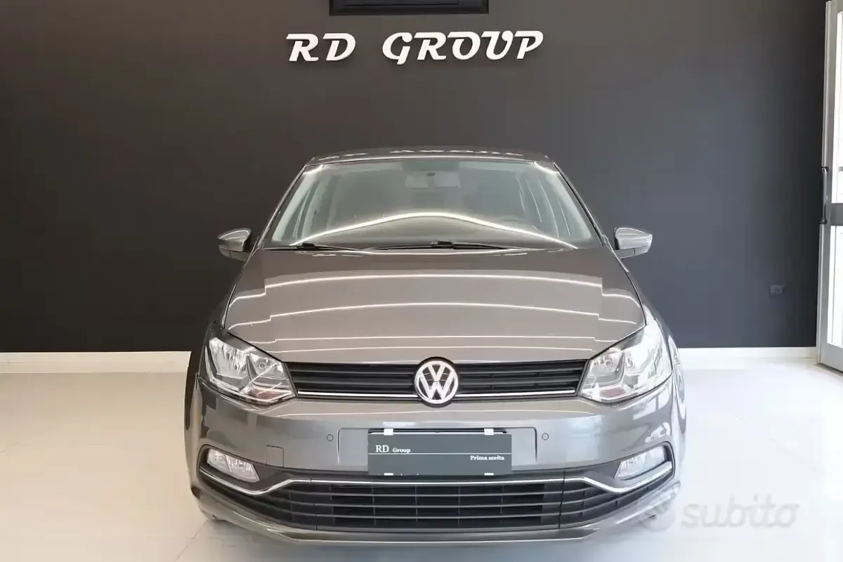 Begagnad VW Polo Comfortline 75 HK (55 kW) 2017 Grå Sedan