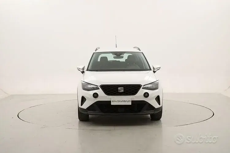 Käytetty Seat Arona Style 110 HP (80 kW) 2022 Valkoinen Katumaasturi