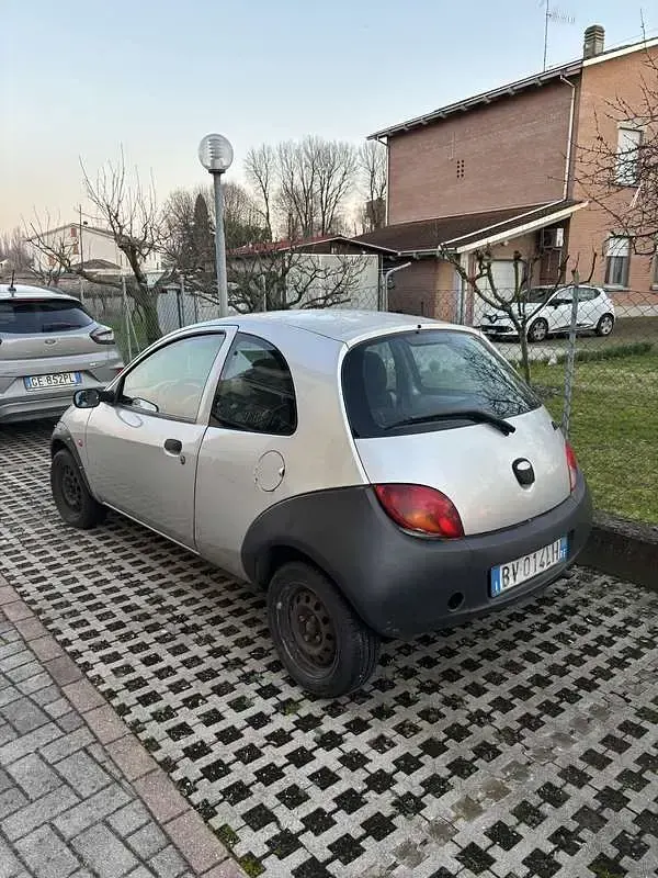 Usata Ford Ka 60 CV (44 kW) 2001 Utilitaria