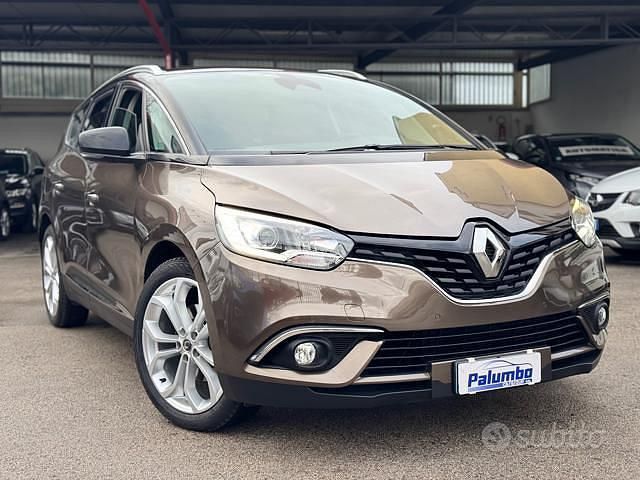 Usata Renault Grand Scénic IV 110 CV (80 kW) 2018 Marrone Monovolume