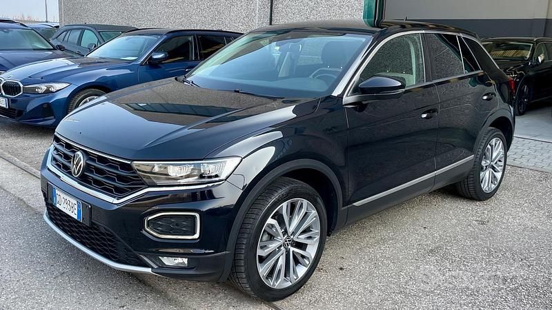 Usata VW T-Roc Advance 150 CV (110 kW) 2020 Nero SUV