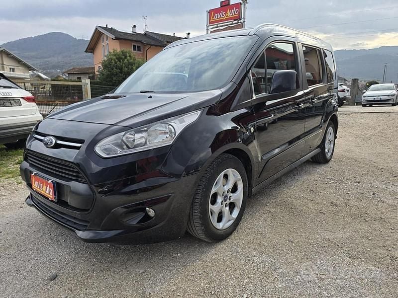 Usata Ford Tourneo Connect Titanium 120 CV (88 kW) 2016 Nero Monovolume
