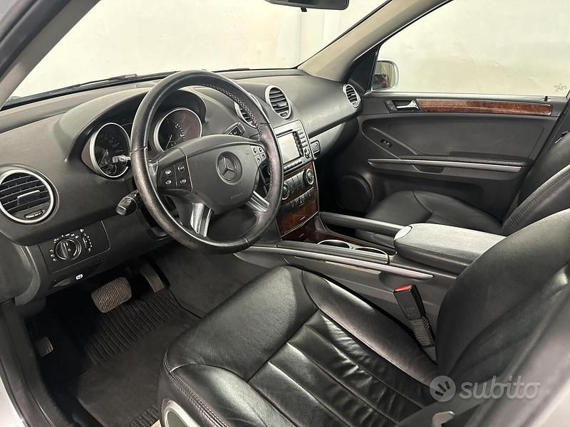Usata Mercedes ML350 Chrome 272 CV (200 kW) 2008 Argento SUV