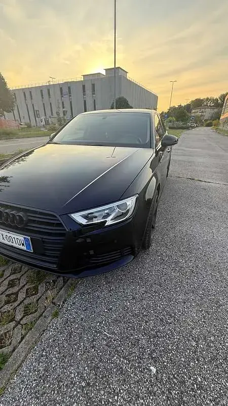 Usata Audi A3 Business 131 CV (96 kW) 2019 Berlina