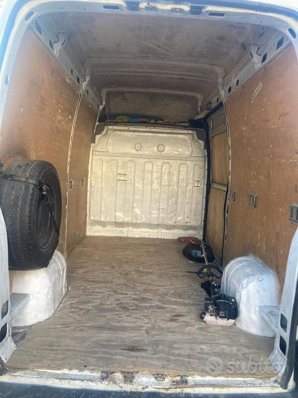 Usata Renault Master 100 CV (73 kW) 2009 Furgone