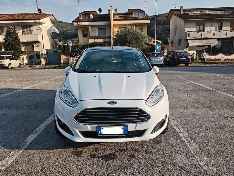 Usata Ford Fiesta Titanium 75 CV (55 kW) 2014 Utilitaria