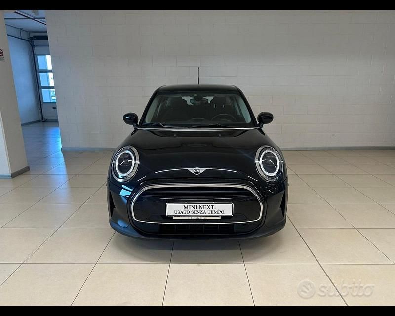 Usata Mini Cooper Classic 136 CV (100 kW) 2022 Nero Utilitaria