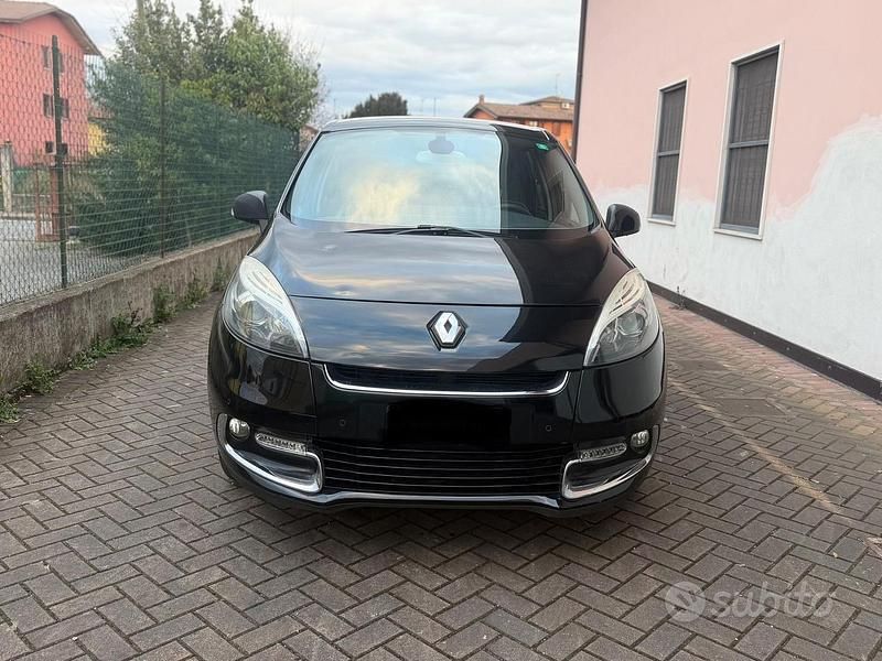 Usata Renault Scénic III XMOD 130 CV (95 kW) 2012 Nero Monovolume