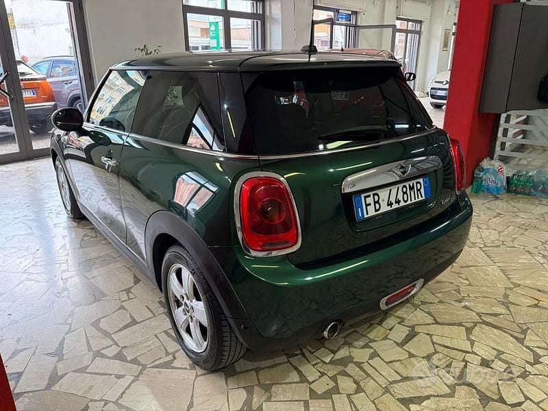 Usata Mini Cooper D Business 2015 Verde Utilitaria